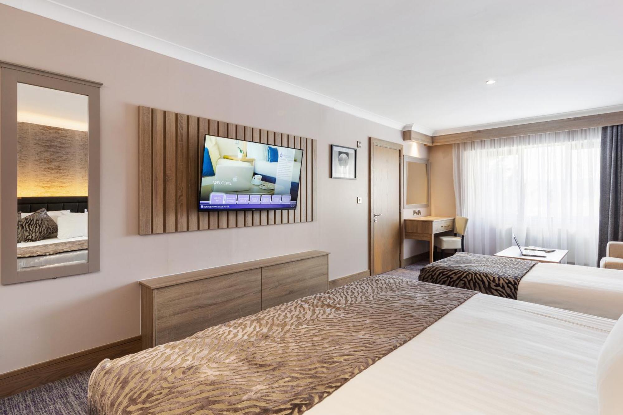 Rochestown Lodge Hotel Dun Laoghaire Exterior foto