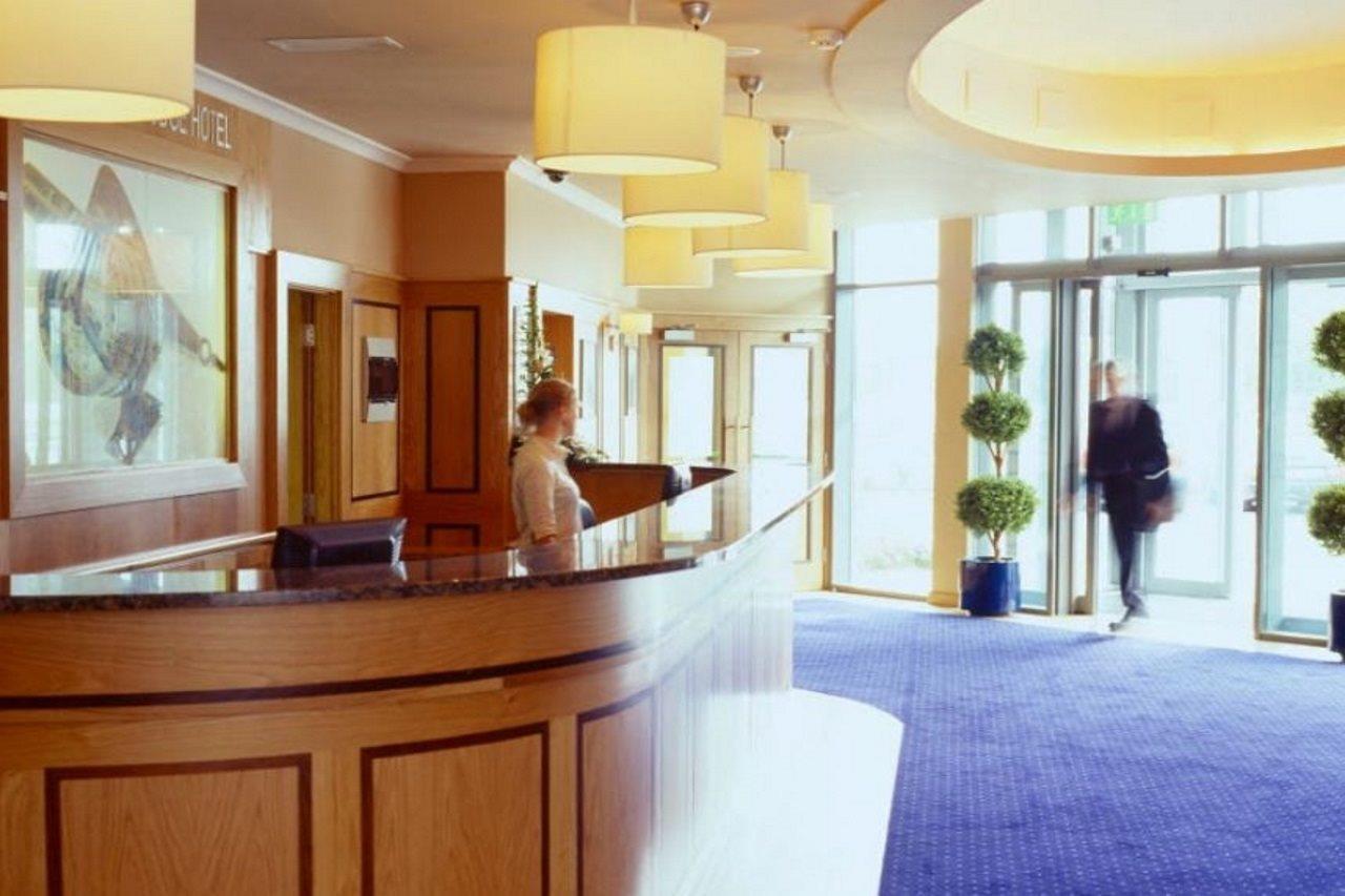 Rochestown Lodge Hotel Dun Laoghaire Exterior foto