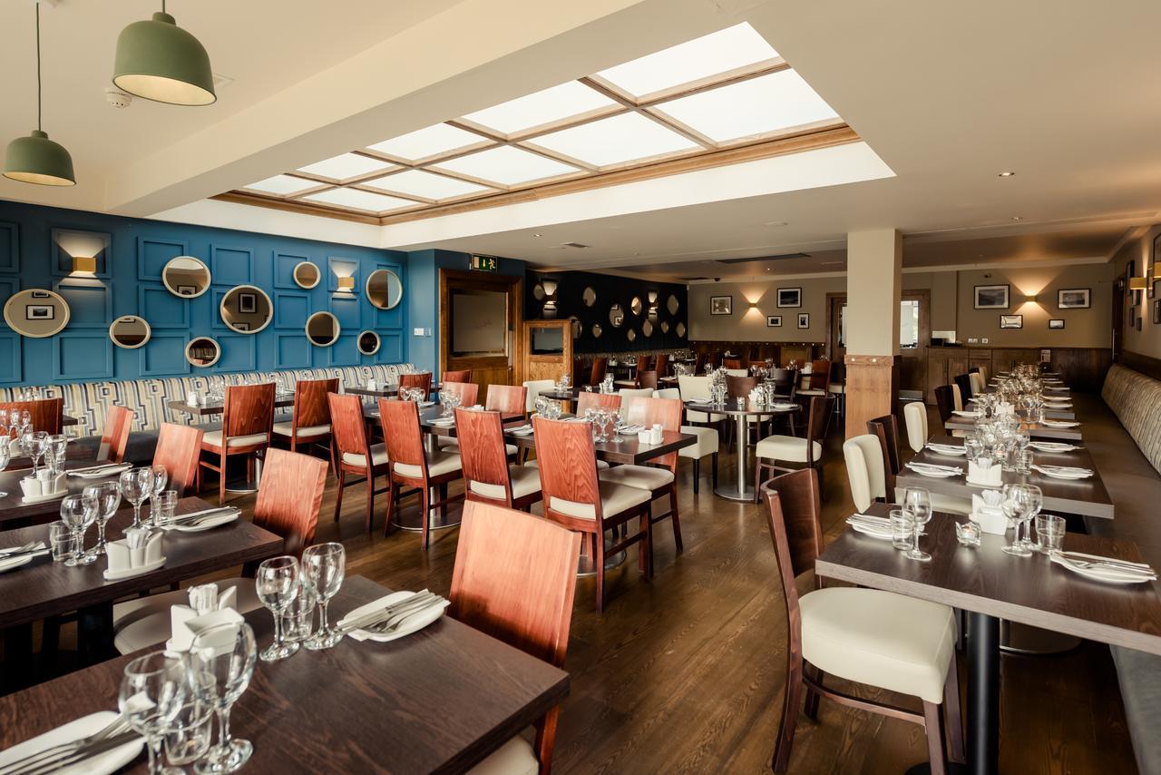 Rochestown Lodge Hotel Dun Laoghaire Exterior foto