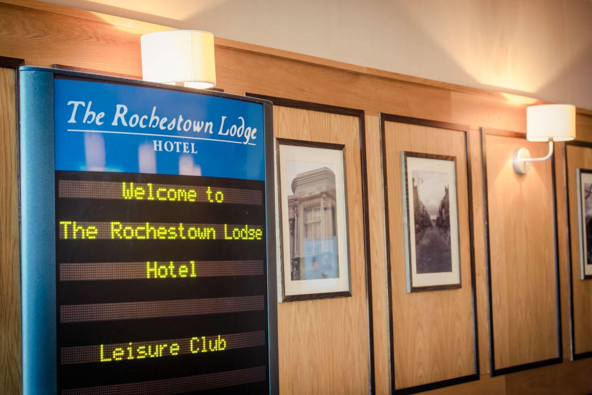 Rochestown Lodge Hotel Dun Laoghaire Exterior foto
